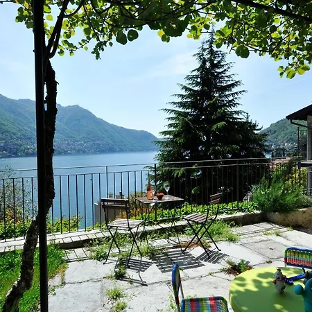 Sleeps 6 *